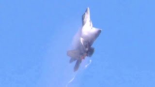 F22 Raptor Defies Gravity  Amazing Maneuvers [upl. by Illehs555]