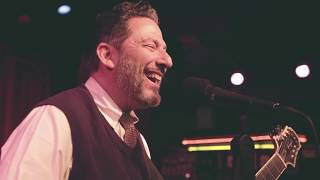 John Pizzarelli Trio  Its Only a Paper Moon [upl. by Guss689]