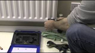 Change radiator valve without draining [upl. by Anoet]