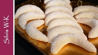 Vanillekipferl  Plätzchen  Weihnachtsplätzchen [upl. by Nnyw]