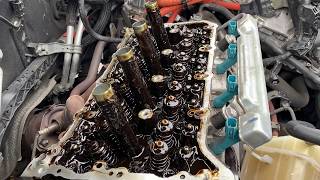 HOW TO PREVENT CYLINDER HEAD BOLTS FROM BREAKING WHEN REMOVING [upl. by Naman]