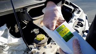 How to change a diesel fuel filter Ford [upl. by Waki]