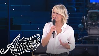 Amici 19  Maria De Filippi riprende Alessandra Celentano [upl. by Sommers]