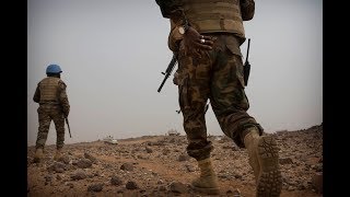 Les Casques bleus en action au Mali [upl. by Sivlek761]