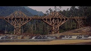 The Bridge on the River Kwai 1957 El puente sobre el río Kwai Alec Guinness Sessue Hayakawa [upl. by Breed759]